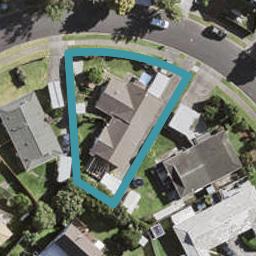 1/37 Challen Close, Conifer Grove, Takanini