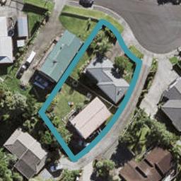 2/17 Grenadine Place, Unsworth Heights, Auckland