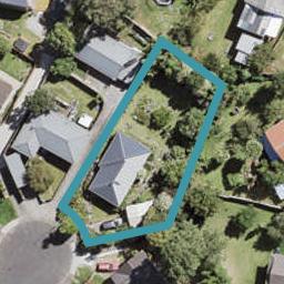 13 Lendic Avenue, Henderson, Auckland