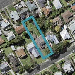 84 Norwood Road, Bayswater, Auckland