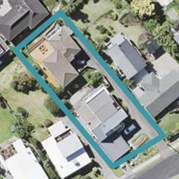 2/15 Newhaven Terrace, Mairangi Bay, Auckland