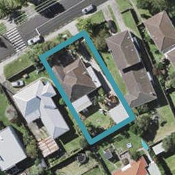 17 Roberts Avenue, Bayswater, Auckland