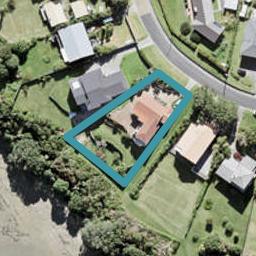 16 The Crescent, Tindalls Beach, Whangaparaoa