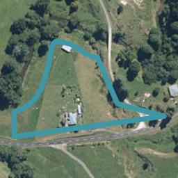 884 Ohura Road, Matiere