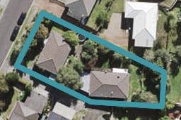 2/14 Heathglen Place, Bayview, Auckland