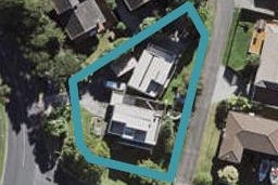 2/2 Valecrest Place, Bayview, Auckland