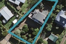12 Dickson Road, Surfdale, Waiheke Island