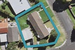 1/2 Mannering Place, Hillcrest, Auckland