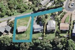 60 Kennedy Point Road, Surfdale, Waiheke Island