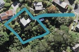 2/37 Sispara Place, Beach Haven, Auckland