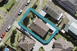 5 Gwendoline Avenue, Te Atatu Peninsula, Auckland