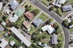4/12 Statesman Street, Henderson, Auckland
