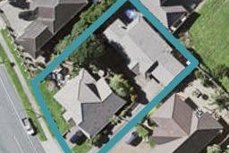 2/40 Jane Eyre Drive, Somerville, Auckland