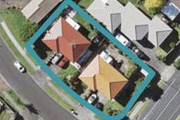 1/82 Gosford Drive, Botany Downs, Auckland