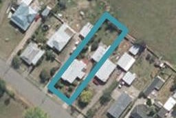 54 Johnson Street, Bulls