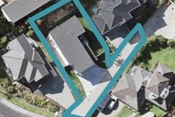 32A Montgomery Crescent, Cockle Bay, Auckland