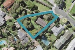 18 Pine Terrace, Howick, Auckland