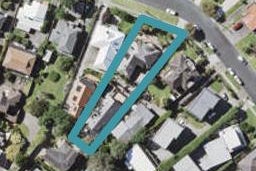 1/22 Rangitoto Terrace, Milford, Auckland