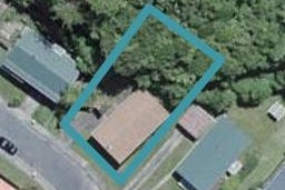 16 Fiona Grove, Karori, Wellington