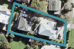 2/940 East Coast Road, Northcross, Auckland