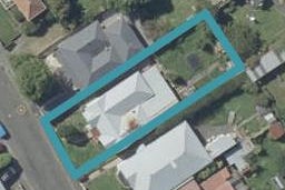 11 Cochrane Street, Mornington, Dunedin