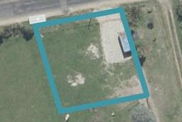 16 Bay Road, PURAKAUNUI