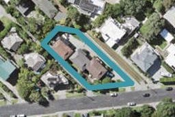 2/20 Castor Bay Road, Castor Bay, Auckland