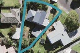 24 Crocombe Crescent, Beach Haven, Auckland