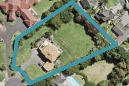 15 Burgundy Park Avenue, Henderson, Auckland