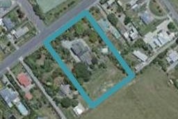 102 Regent Street, Martinborough