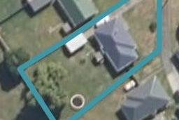 13 Hudson Avenue, Bulls