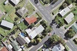 2/14 Border Road, Henderson, Auckland