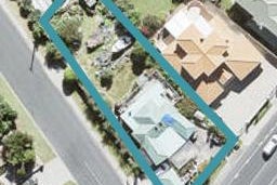 1 Crown Road, Tindalls Beach, Whangaparaoa
