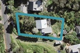 16 Albert Crescent, Ostend, Waiheke Island