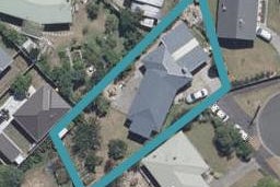 15 Defoe Avenue, Hillcrest, Hamilton