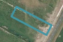 16 White Road, Otane