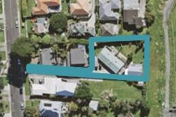 2/0 Gladstone Road, Northcote, Auckland