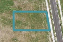 6 Canoe Lane, Riverhead, Riverhead