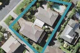 1/4 Rahopara Street, Castor Bay, Auckland