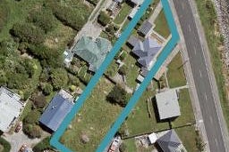 124 Marine Parade, Bluff