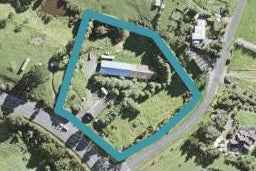 1335 East Coast Road, Albany