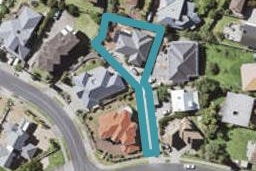 5A McCahill Views, Botany Downs, Auckland