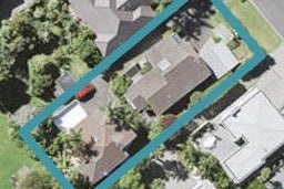 2/22 Bournemouth Terrace, Murrays Bay, Auckland