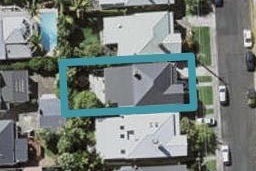 35 Roslyn Terrace, Stanley Point, Auckland