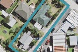 4A Kaurilands Road, Titirangi, Auckland