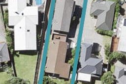 570A Beach RD, Castor Bay, Auckland 