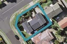 2/68 Casuarina Road, Half Moon Bay, Auckland
