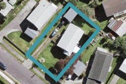 7 Posa Avenue, Henderson, Auckland
