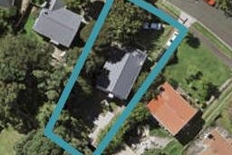 9 Taratoa Street, Point England, Auckland