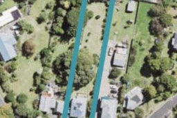 18 Lookout Drive, Laingholm, Auckland
